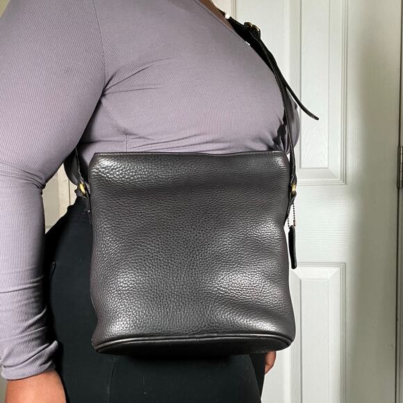 COACH 4907 Sonoma Pebbled Bucket Bag - Picture 12 of 12